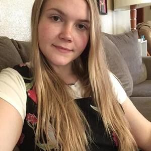 Meet your Posher, Alexandrea